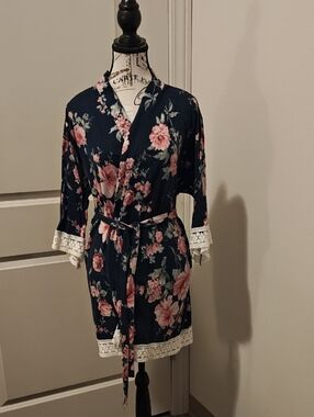 Pinkblush Maternity Navy Floral Lace-Trim Kimono Robe with Pink Roses